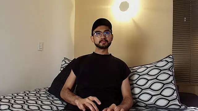 Snapshot of Axel_Moon_S chatting on 16, 12, 2025 Axel Moon S online show from 16, 12, 2025