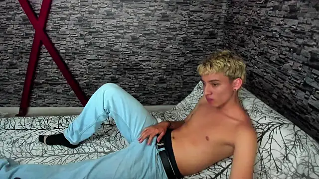 Snapshot of weesley_boy chatting on 11, 9, 2025 weesley boy online show from 11, 9, 2025