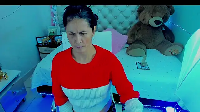 ZARAY 1118 online show from 19, 9, 2025