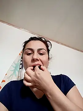 vanessa-titisM online show from 2, 12, 2025