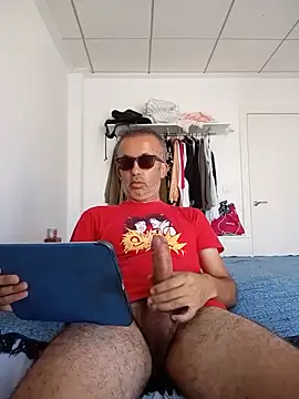 Snapshot of EmilioTaladdro chatting on 3, 7, 2026 EmilioTaladdro online show from 3, 7, 2026
