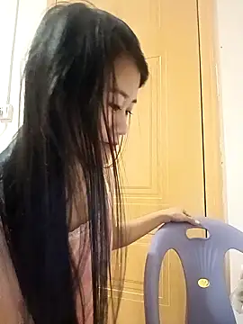 luy-xinh02 online show from 15, 11, 2025