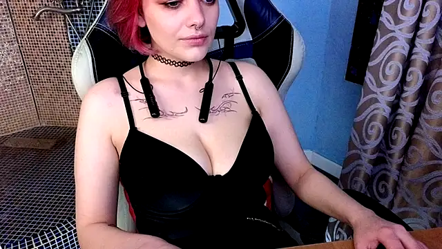 Snapshot of Eniferi chatting on 17, 2, 2026 Eniferi online show from 17, 2, 2026