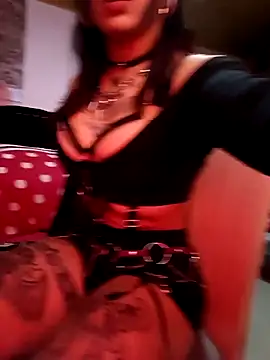 Snapshot of Mishchelle_Zakii chatting on 2, 2, 2026 Mishchelle Zakii online show from 2, 2, 2026