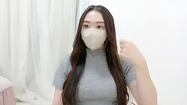  Mia land  online show from 13, 10, 2025