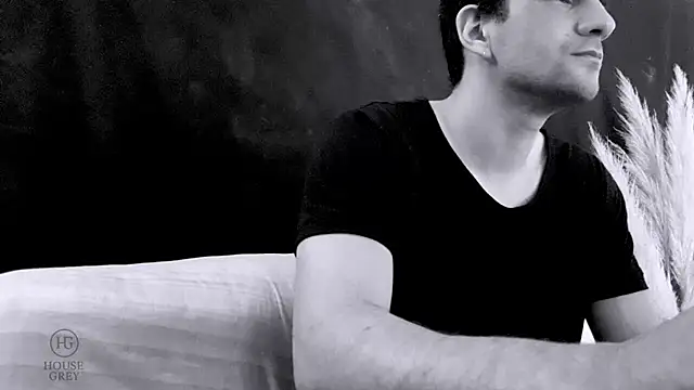 ObeyLust online show from 4, 10, 2025