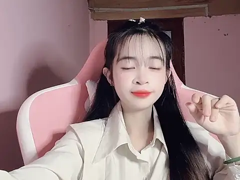 Snapshot of Suna7383 chatting on 8, 11, 2025 Suna7383 online show from 8, 11, 2025