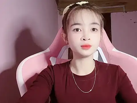 Snapshot of Suna7383 chatting on 18, 11, 2025 Suna7383 online show from 18, 11, 2025