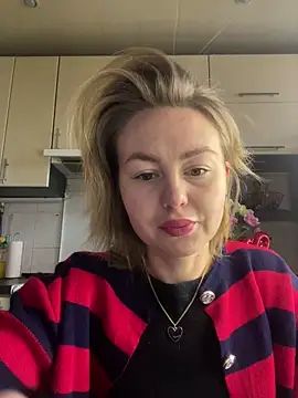 MartaLuna  online show from 14, 2, 2026