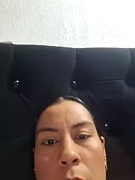 Chloe y Dante online show from 20, 10, 2025