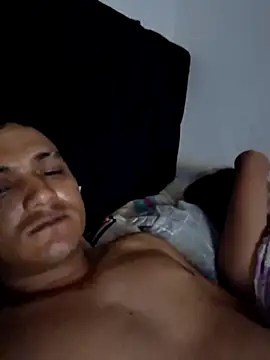 Chloe y Dante online show from 26, 11, 2025