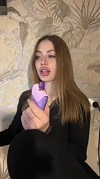 Elizabeth Tay online show from 7, 1, 2026