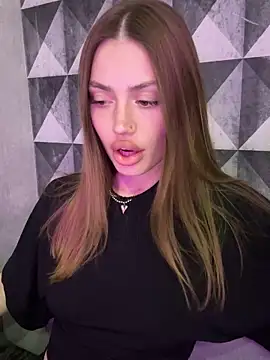 Elizabeth Tay online show from 31, 3, 2026