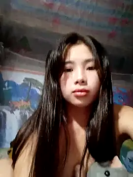 Snapshot of Vy_xx chatting on 4, 10, 2025 Vy xx online show from 4, 10, 2025