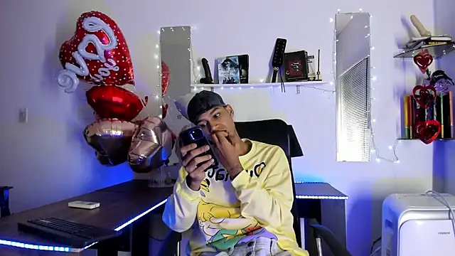 xxKamadevaxx online show from 17, 2, 2026