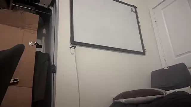 Snapshot of jasoncali305 chatting on 24, 10, 2025 jasoncali305 online show from 24, 10, 2025