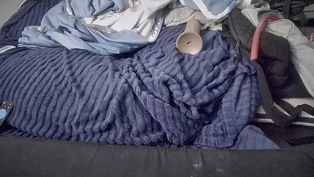 Snapshot of jasoncali305 chatting on 3, 11, 2025 jasoncali305 online show from 3, 11, 2025