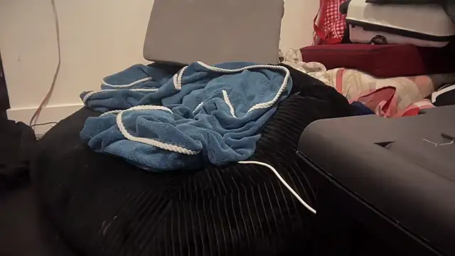 Snapshot of jasoncali305 chatting on 12, 11, 2025 jasoncali305 online show from 12, 11, 2025