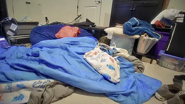 Snapshot of jasoncali305 chatting on 29, 11, 2025 jasoncali305 online show from 29, 11, 2025