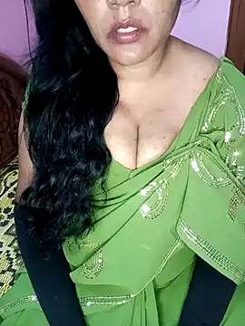 Snapshot of KannadaTamilTeluguBeauty chatting on 15, 11, 2025 KannadaTamilTeluguBeauty online show from 15, 11, 2025