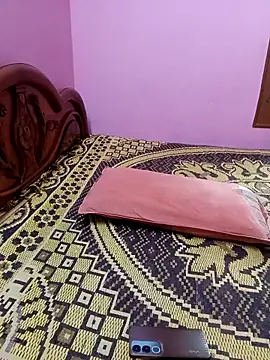 Snapshot of KannadaTamilTeluguBeauty chatting on 18, 11, 2025 KannadaTamilTeluguBeauty online show from 18, 11, 2025