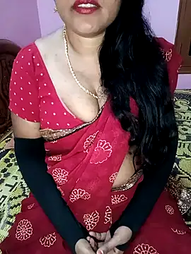 Snapshot of KannadaTamilTeluguBeauty chatting on 23, 11, 2025 KannadaTamilTeluguBeauty online show from 23, 11, 2025
