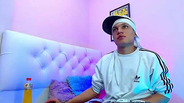 EL VENEZOLANO 22CM online show from 26, 11, 2025