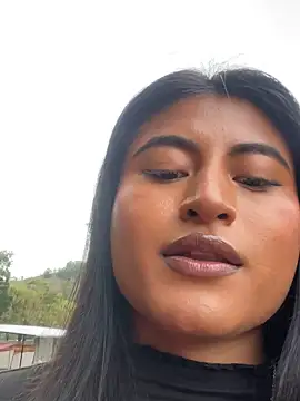 Michelle Narvaez online show from 25, 3, 2026