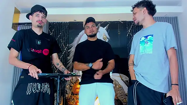 Snapshot of Iam_Steven chatting on 6, 11, 2025 Iam Steven online show from 6, 11, 2025