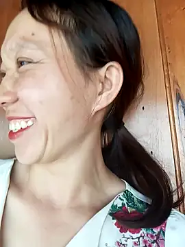 bonnie-00 online show from 24, 9, 2025