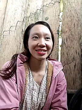 bonnie-00 online show from 27, 9, 2025