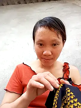 bonnie-00 online show from 13, 10, 2025