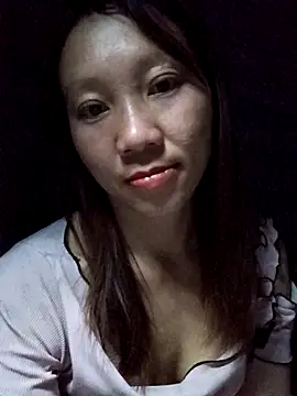 Snapshot of bonnie-00 chatting on 6, 5, 2026 bonnie-00 online show from 6, 5, 2026
