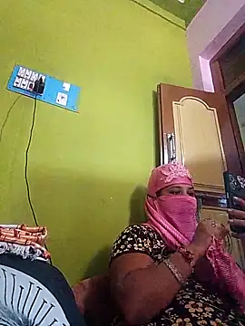 Snapshot of TAMI_KAYAL chatting on 8, 11, 2025 TAMI KAYAL online show from 8, 11, 2025