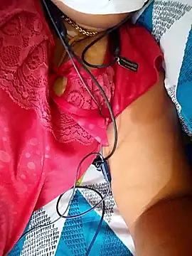 Snapshot of TAMI_KAYAL chatting on 17, 12, 2025 TAMI KAYAL online show from 17, 12, 2025