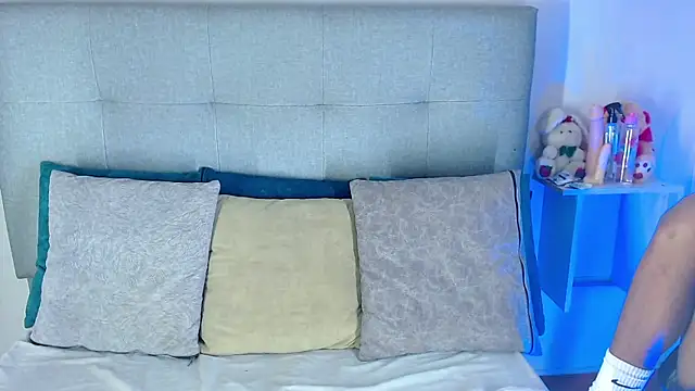 Snapshot of Billie_Turner_ chatting on 14, 10, 2025 Billie Turner online show from 14, 10, 2025