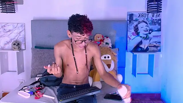 Snapshot of Billie_Turner_ chatting on 3, 11, 2025 Billie Turner online show from 3, 11, 2025