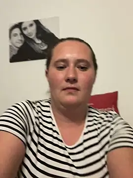 Snapshot of CurvySabrina chatting on 15, 9, 2025 CurvySabrina online show from 15, 9, 2025