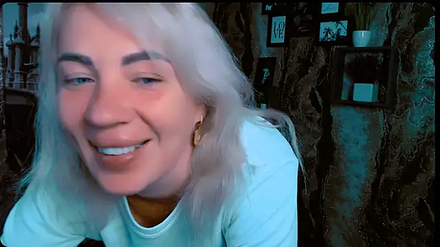 EmmaCat  online show from 2, 10, 2025