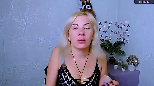 EmmaCat  online show from 16, 10, 2025