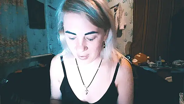 EmmaCat  online show from 14, 11, 2025