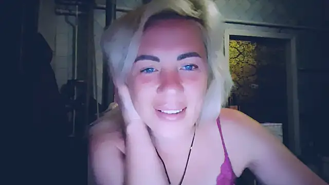 EmmaCat  online show from 28, 5, 2026