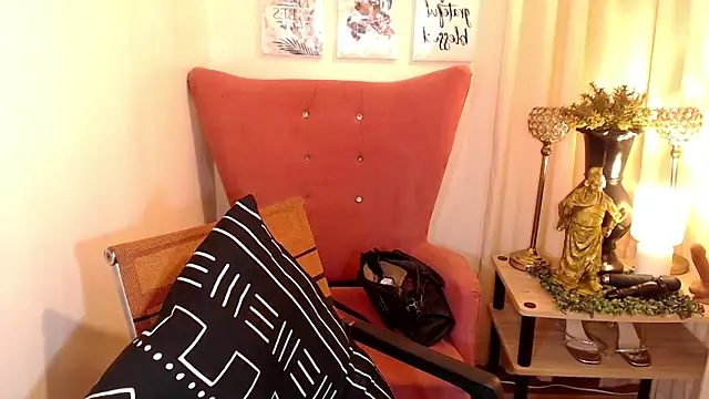Snapshot of TsMalibogXx chatting on 3, 6, 2026 TsMalibogXx online show from 3, 6, 2026