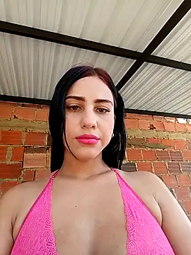 Katalella Hott online show from 9, 10, 2025