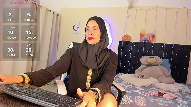 Snapshot of ShanaJamil chatting on 22, 4, 2026 ShanaJamil online show from 22, 4, 2026
