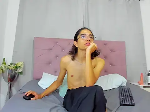 EthanBlackwoodd online show from 11, 10, 2025