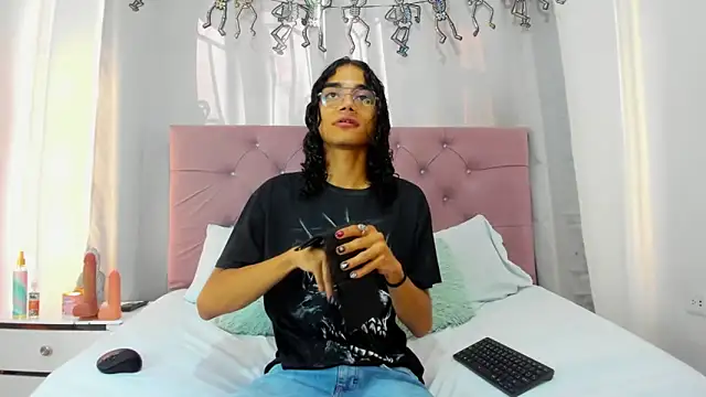 EthanBlackwoodd online show from 25, 11, 2025