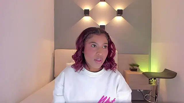 selena monroy online show from 14, 4, 2026