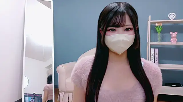 Snapshot of Ruru-shuv chatting on 28, 10, 2025 Ruru-shuv online show from 28, 10, 2025