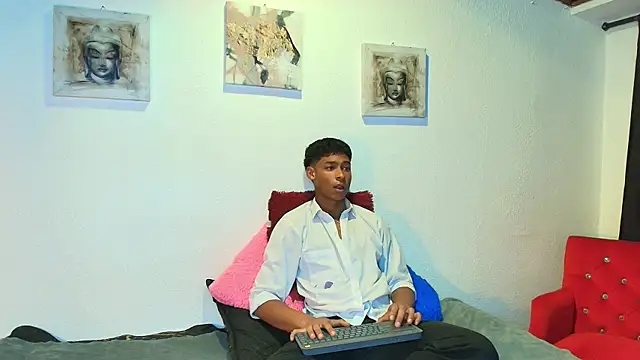 Snapshot of CoffeNaughty_nom chatting on 17, 9, 2025 CoffeNaughty nom online show from 17, 9, 2025